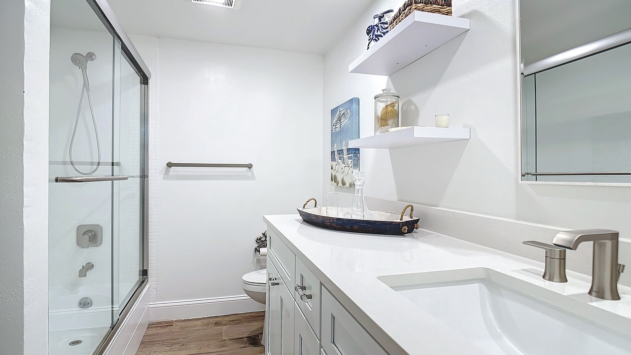 Photo of Bathroom in Central Beach