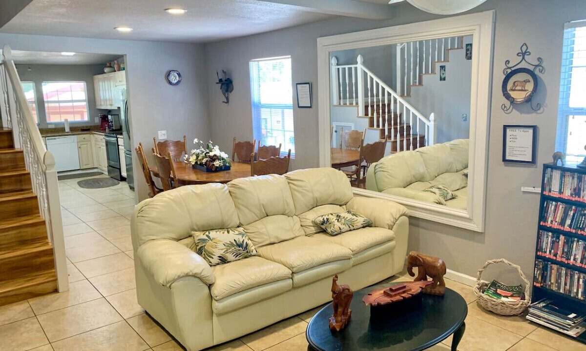 Photo of Livingroom in Winter Haven