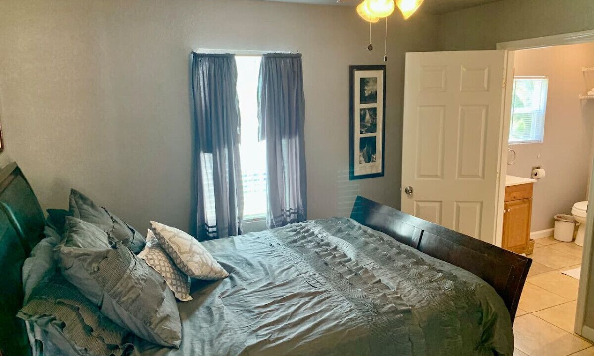 Photo of Bedroom in Winter Haven