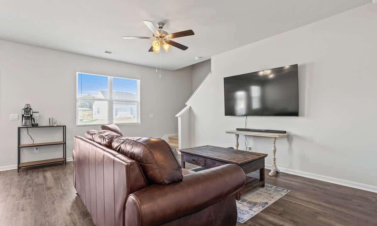 Photo of Livingroom in Graniteville