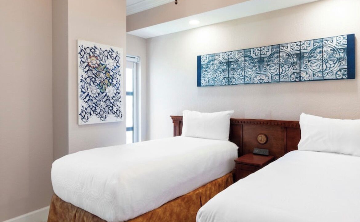 Photo of Bedroom in Florida Center