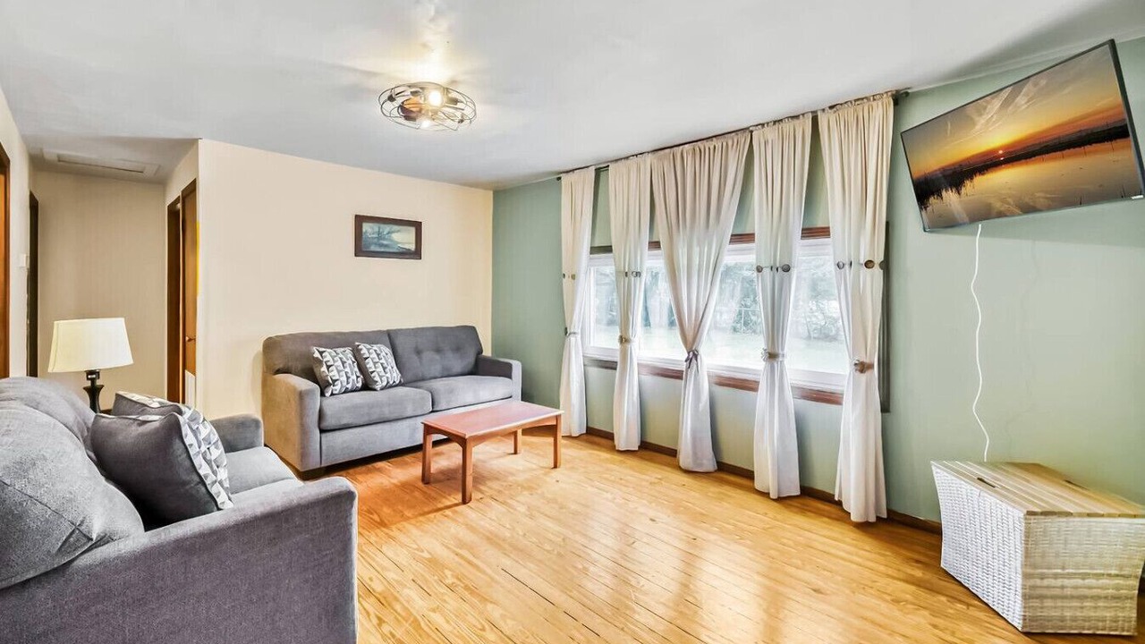 Photo of Livingroom in Northside