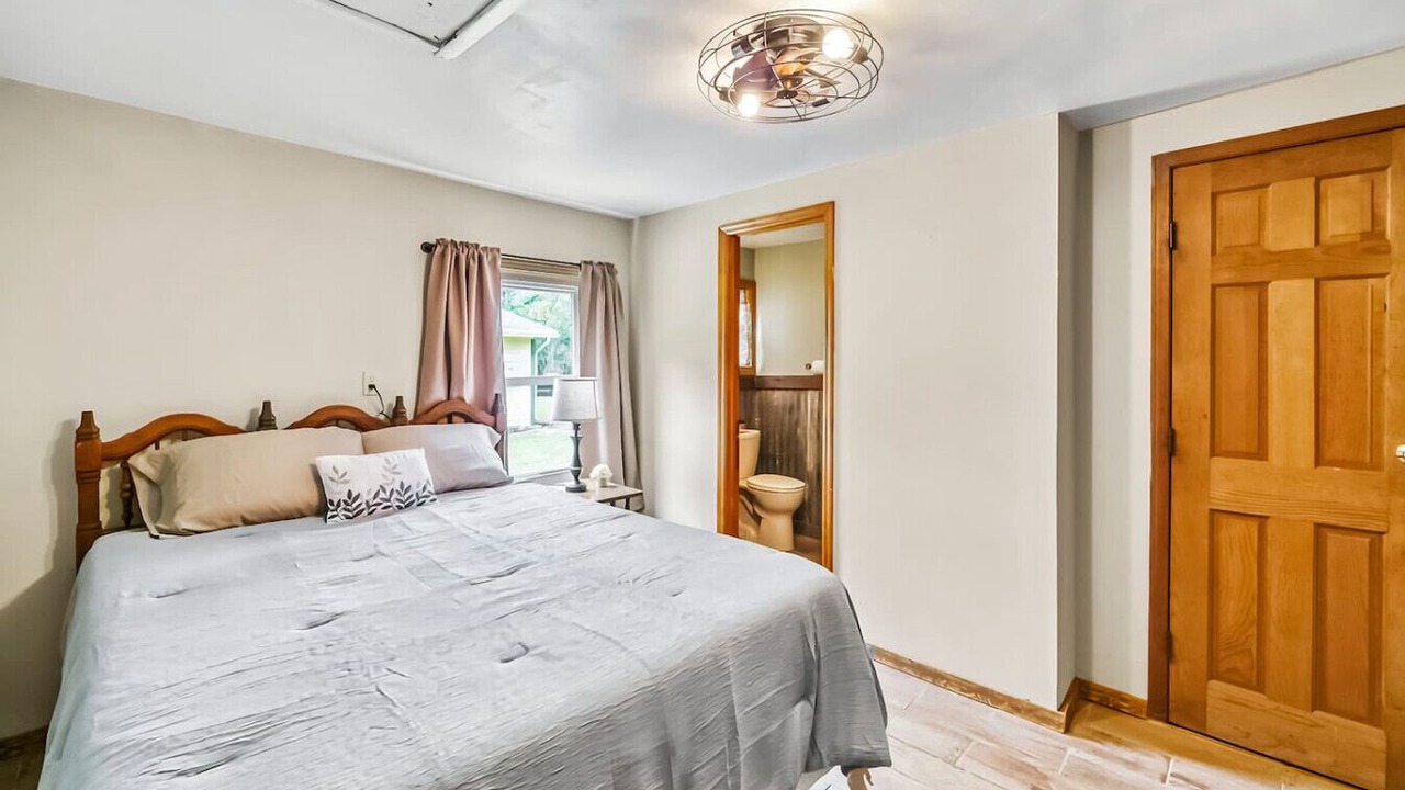 Photo of Bedroom in Northside