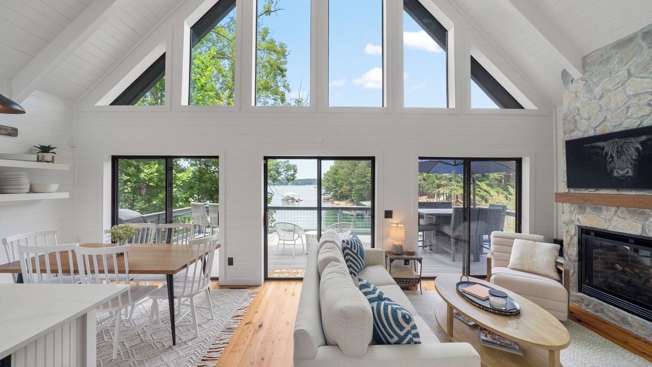 Photo of Livingroom in Seneca