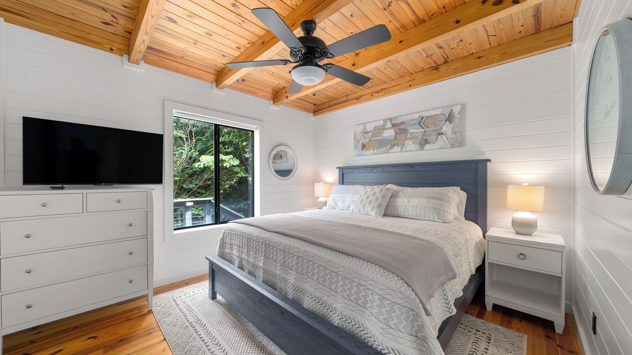 Photo of Bedroom in Seneca