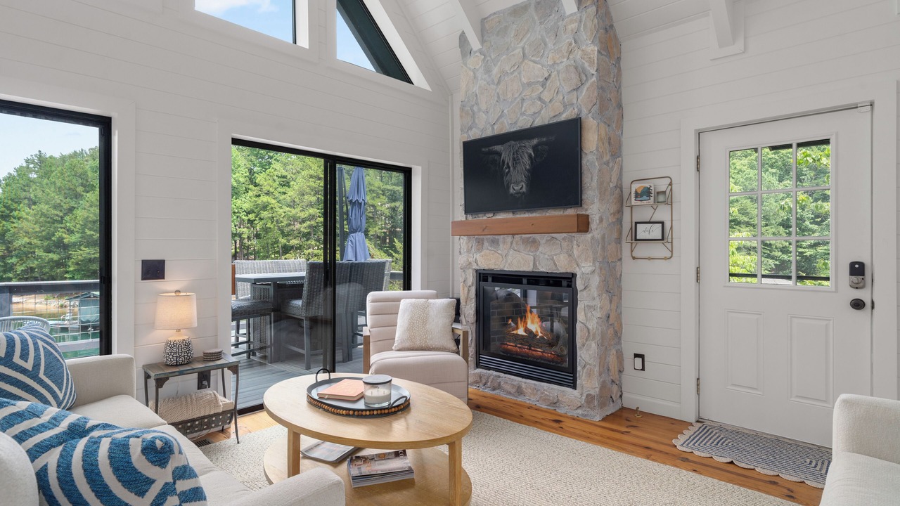 Photo of Livingroom in Seneca