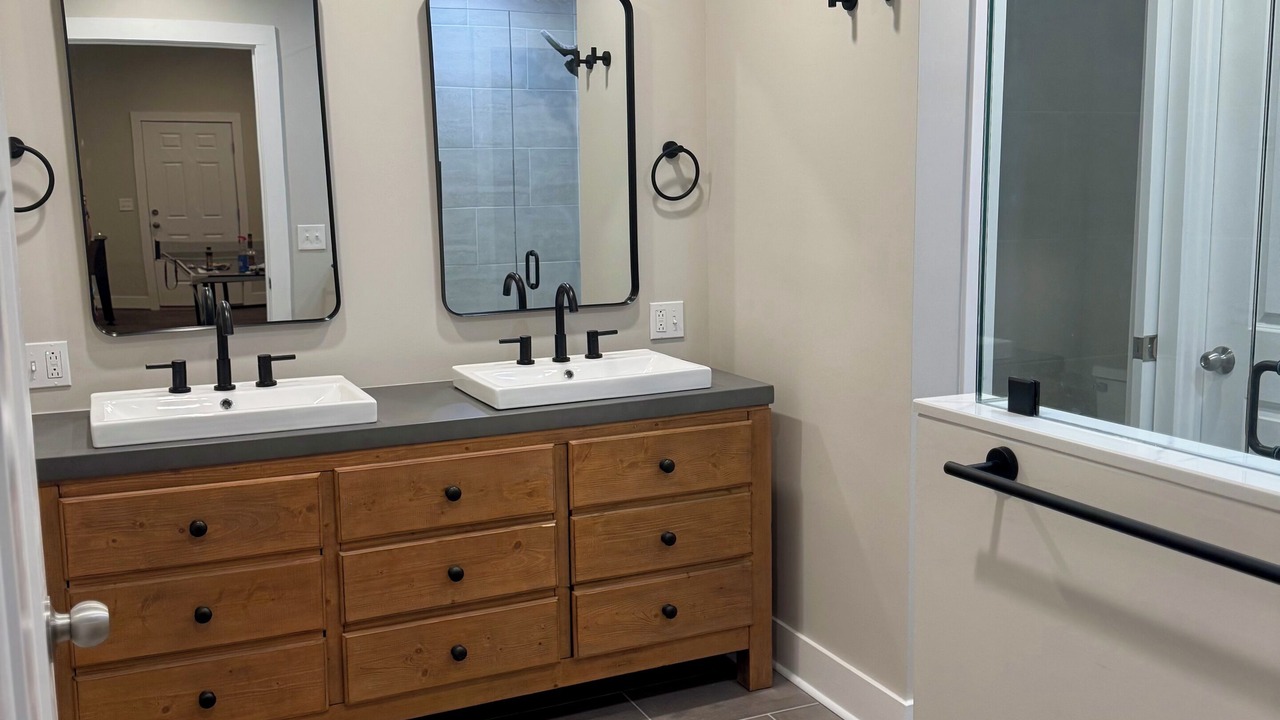 Photo of Bathroom in Seneca