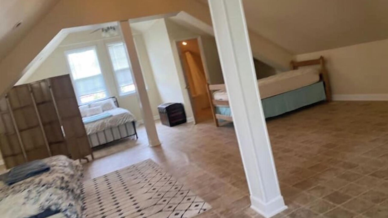Photo of Bedroom in Williamsburg County