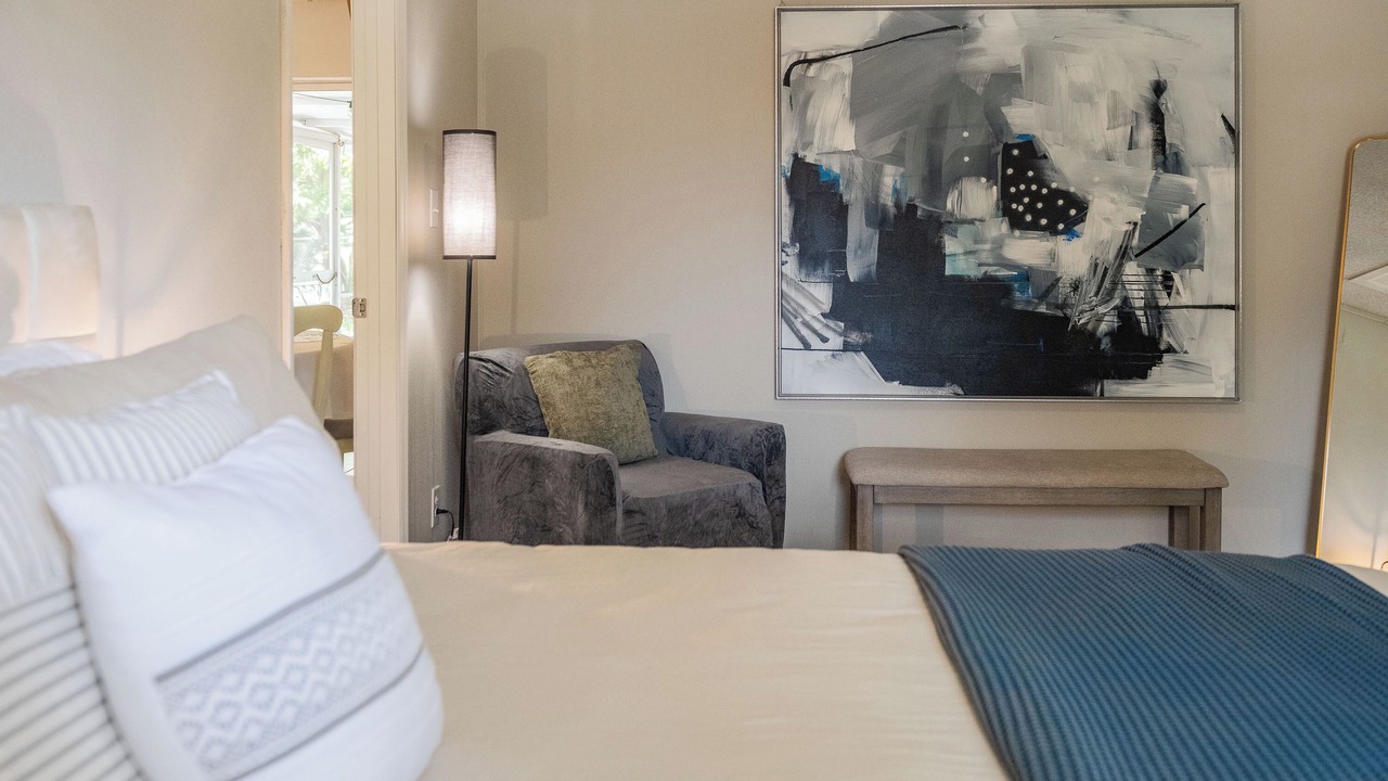 Photo of Bedroom in Jan Phyl Village