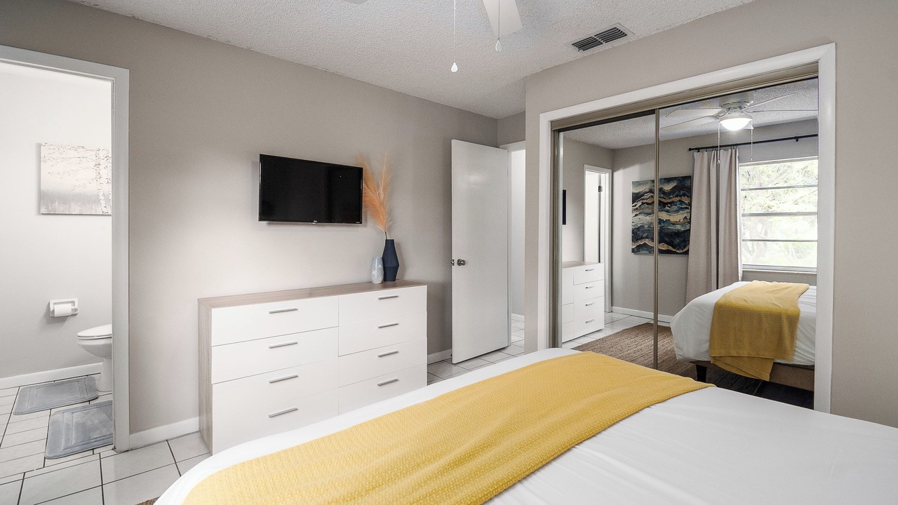 Photo of Bedroom in Jan Phyl Village
