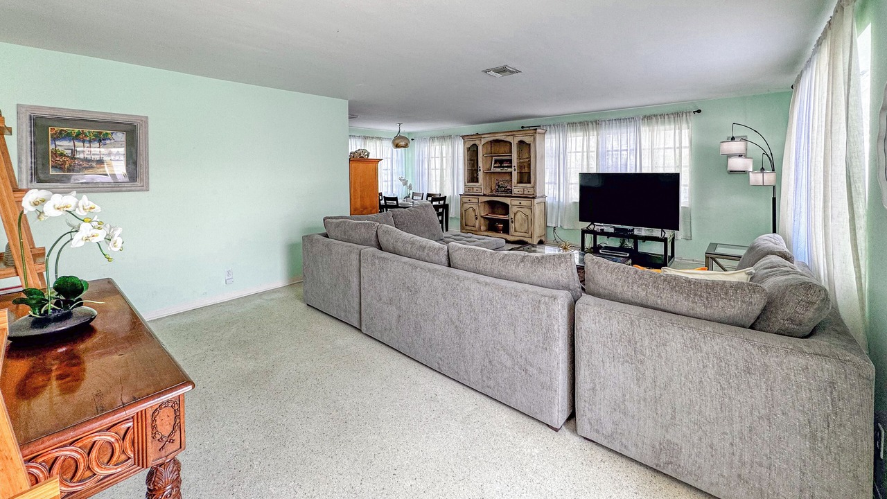 Photo of Livingroom in North Beach