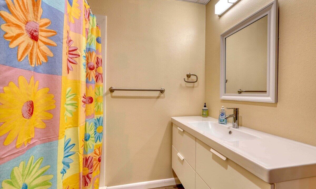 Photo of Bathroom in Hayesville