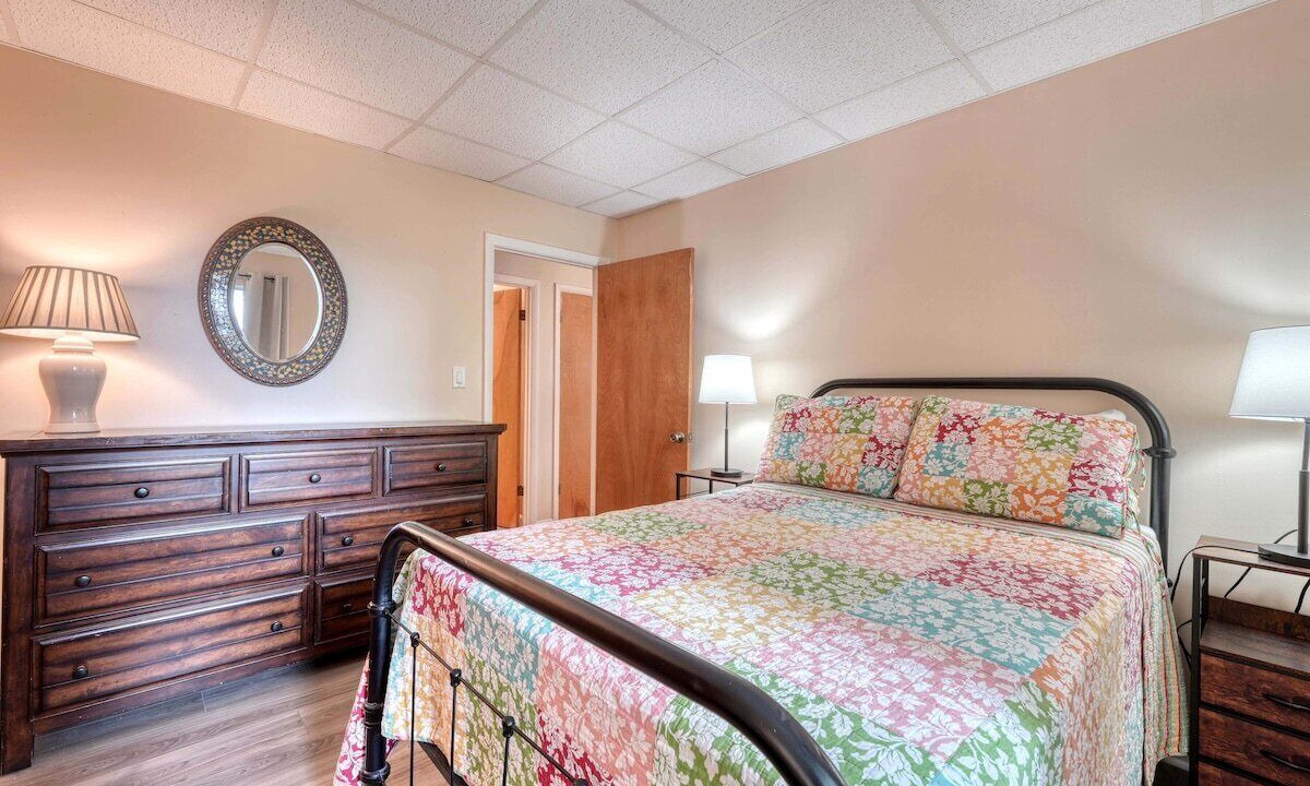 Photo of Bedroom in Hayesville