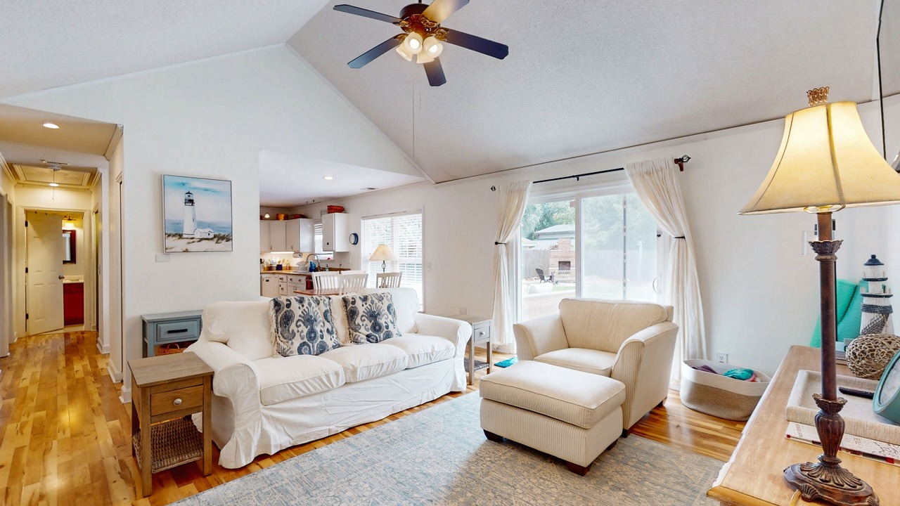 Photo of Livingroom in Palmetto Dunes