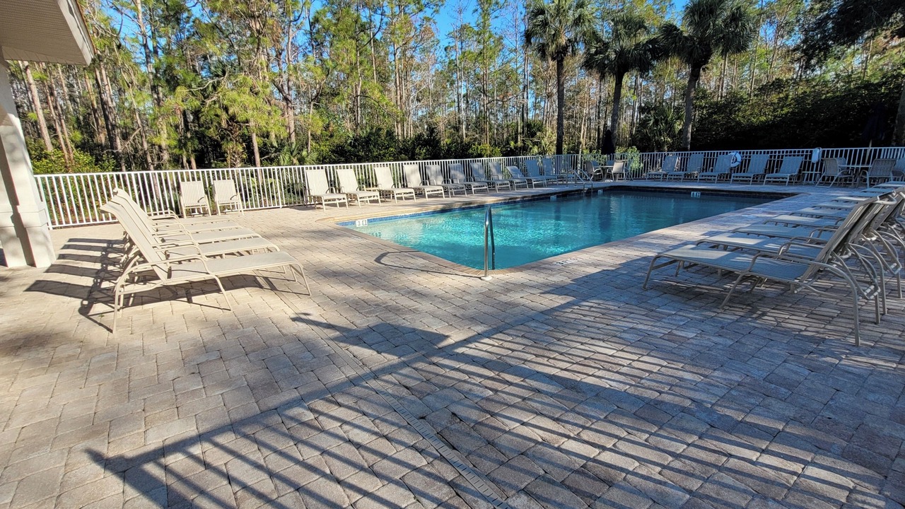 Photo of Outdoor in Naples Heritage