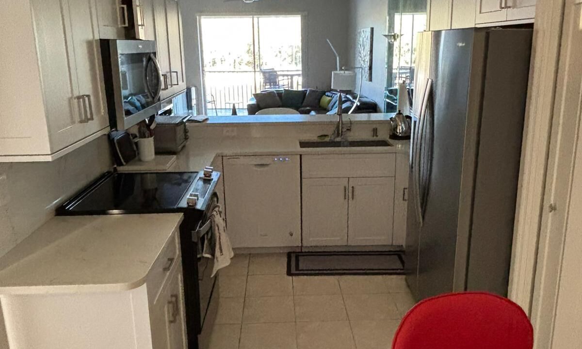 Photo of Kitchen in Naples Heritage