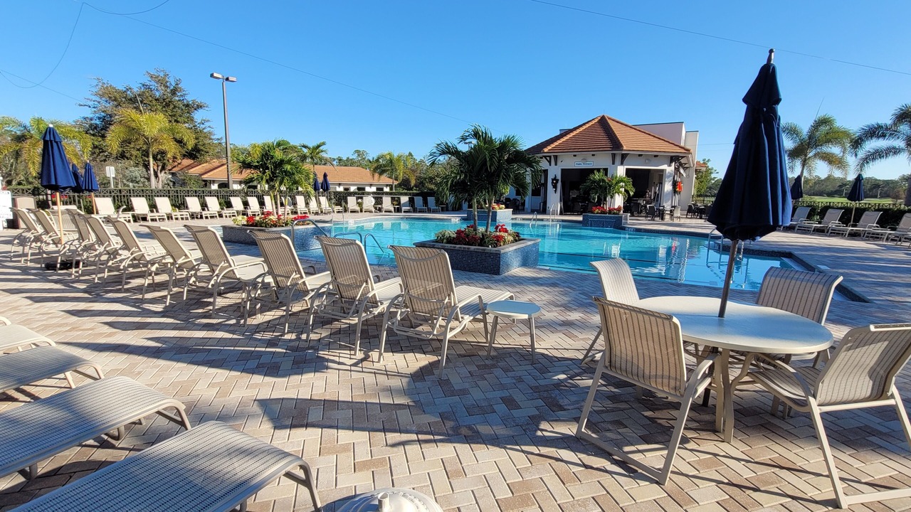 Photo of Outdoor in Naples Heritage