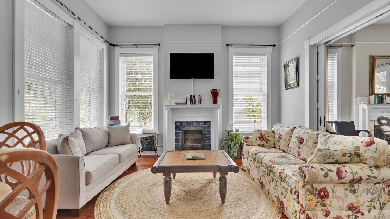 Photo of Livingroom in Dixon Park