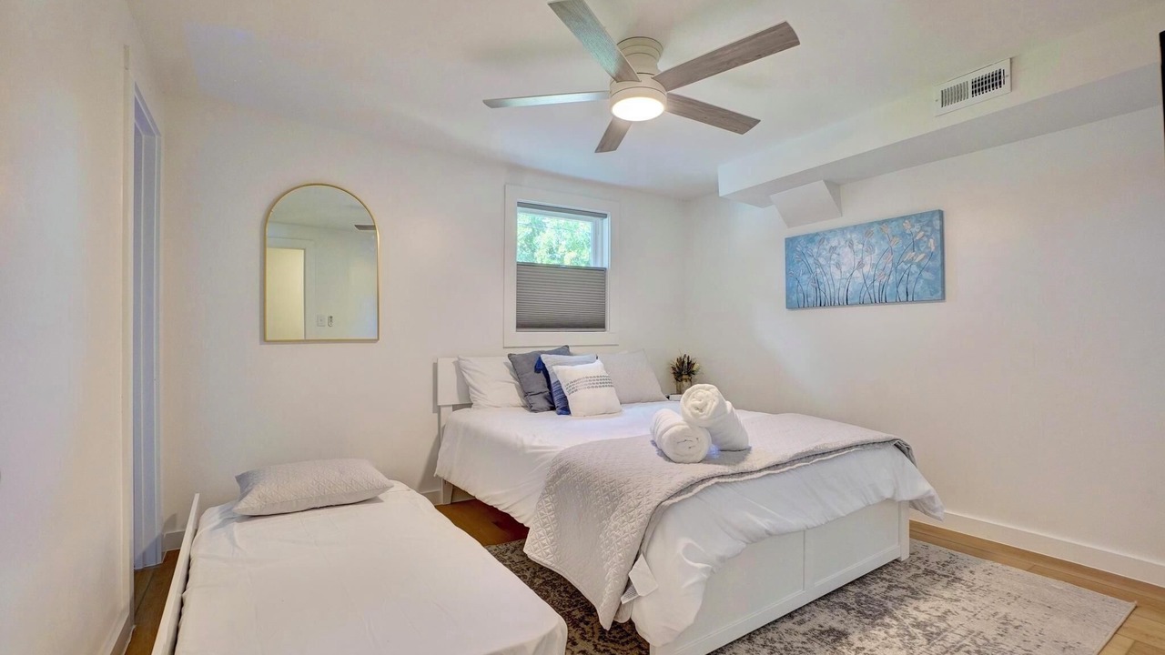 Photo of Bedroom in Downtown