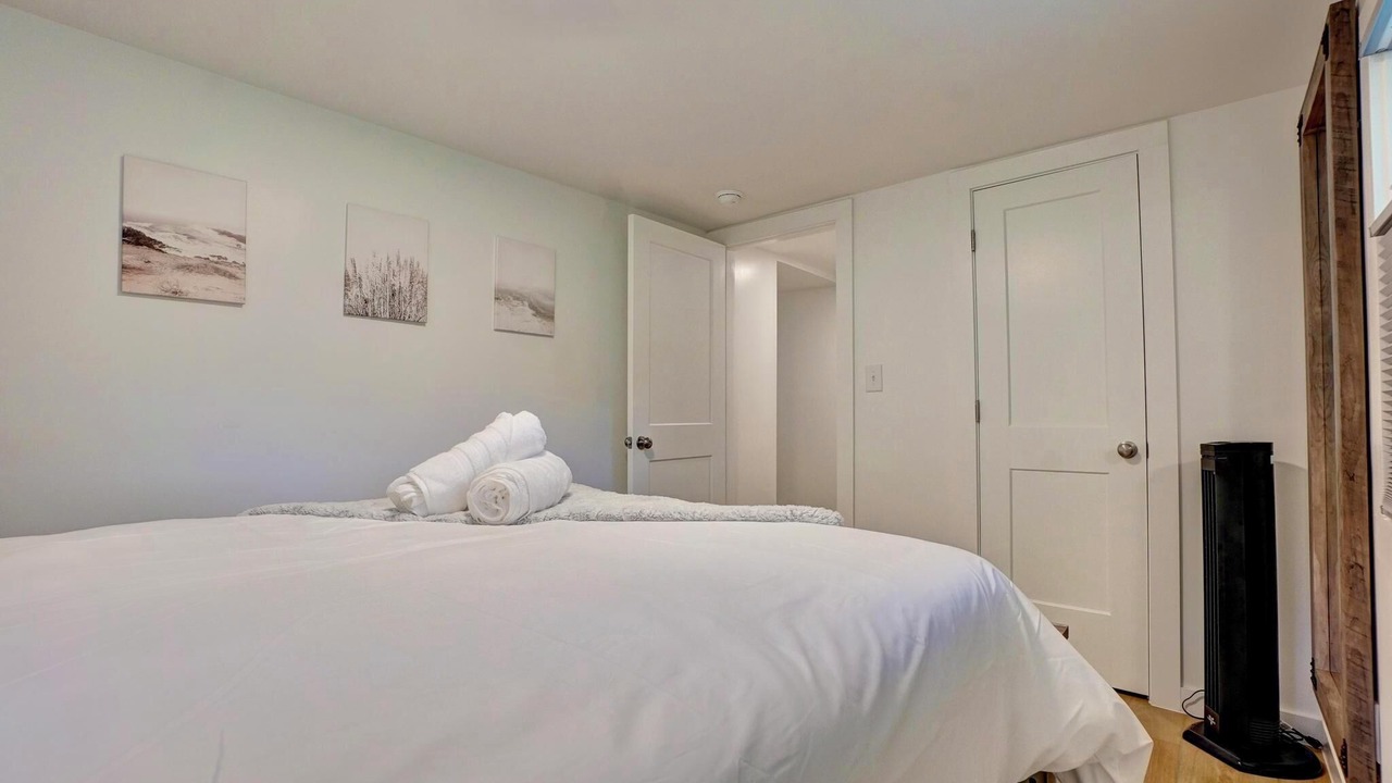 Photo of Bedroom in Downtown