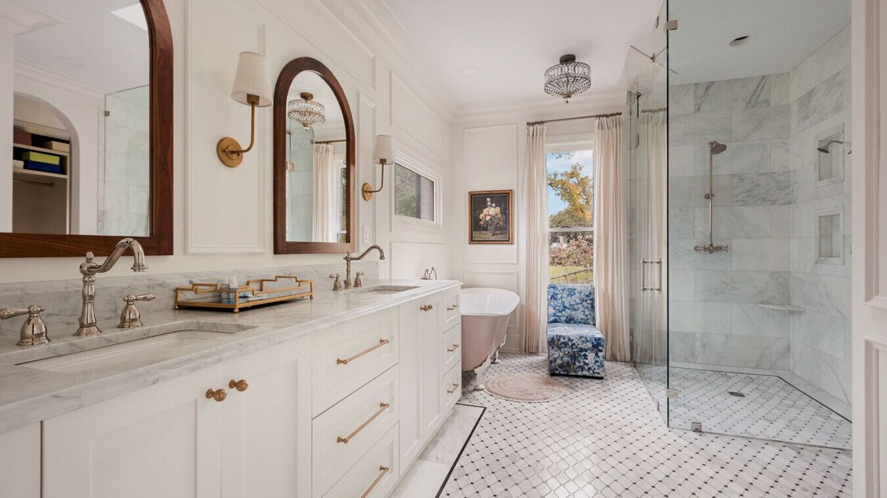 Photo of Bathroom in Lake Murray of Richland