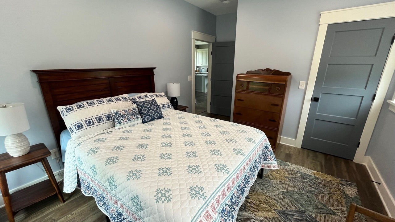 Photo of Bedroom in Meggett
