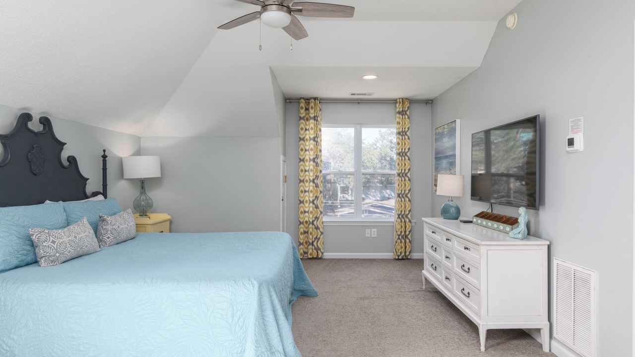 Photo of Bedroom in Tybee Island