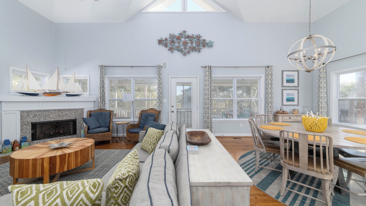 Photo of Livingroom in Tybee Island
