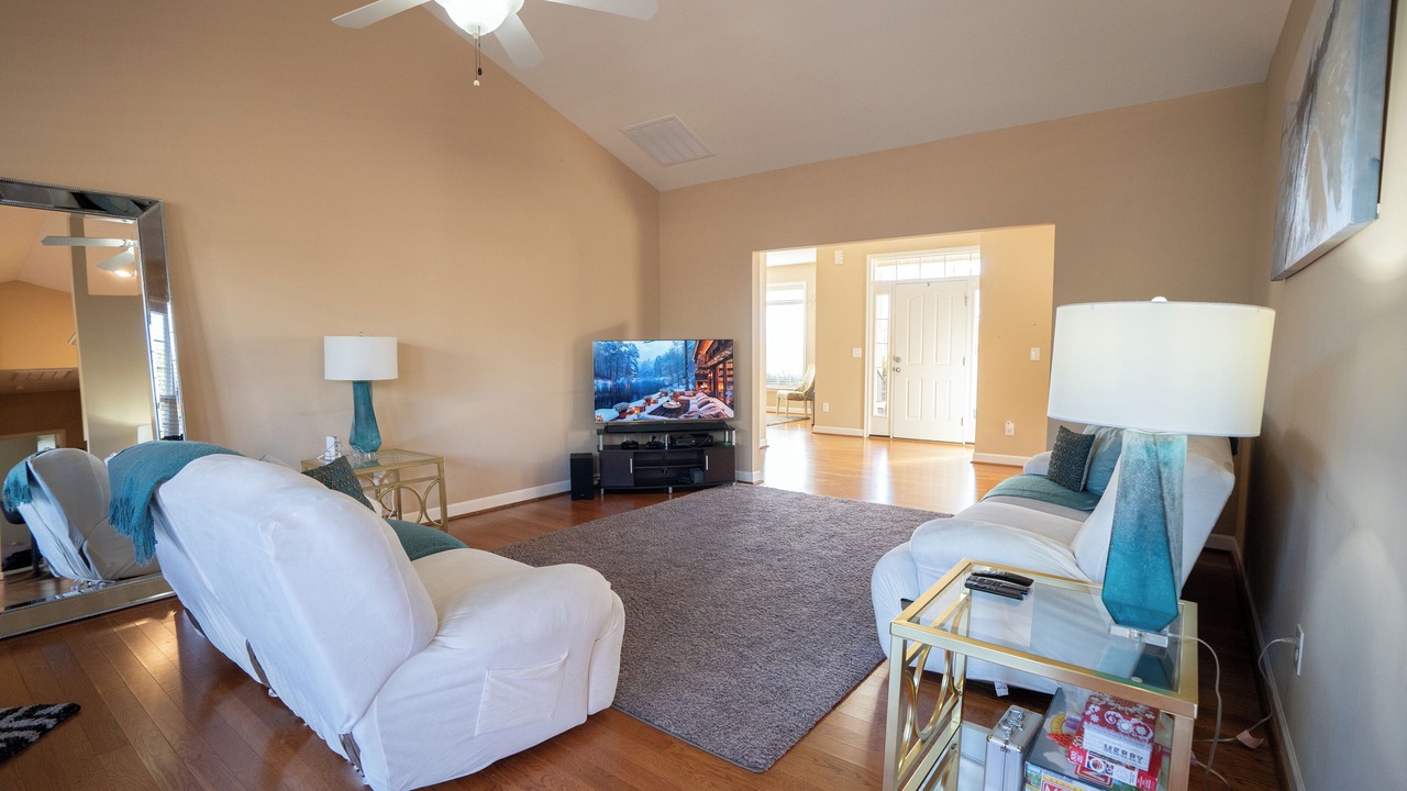Photo of Livingroom in Anderson