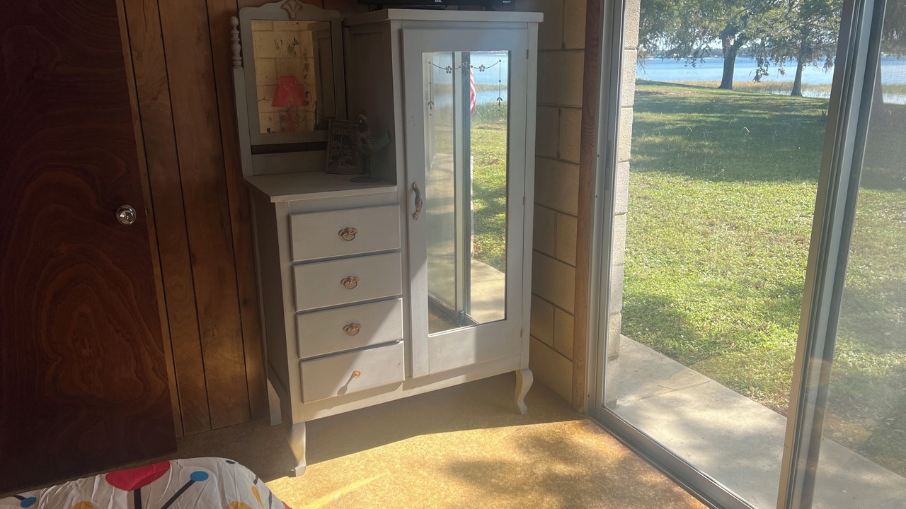 Photo of Bedroom in Babson Park
