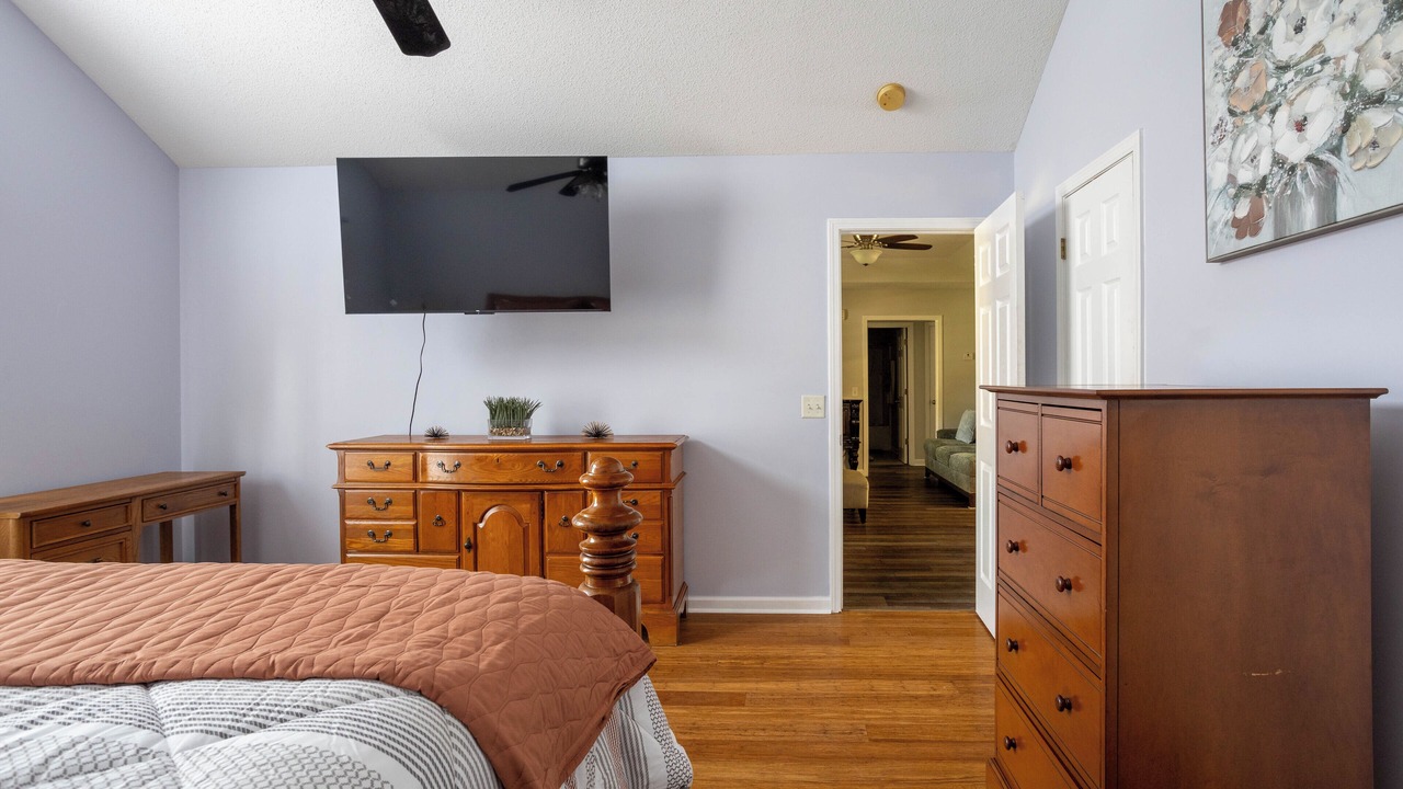 Photo of Bedroom in Oakland