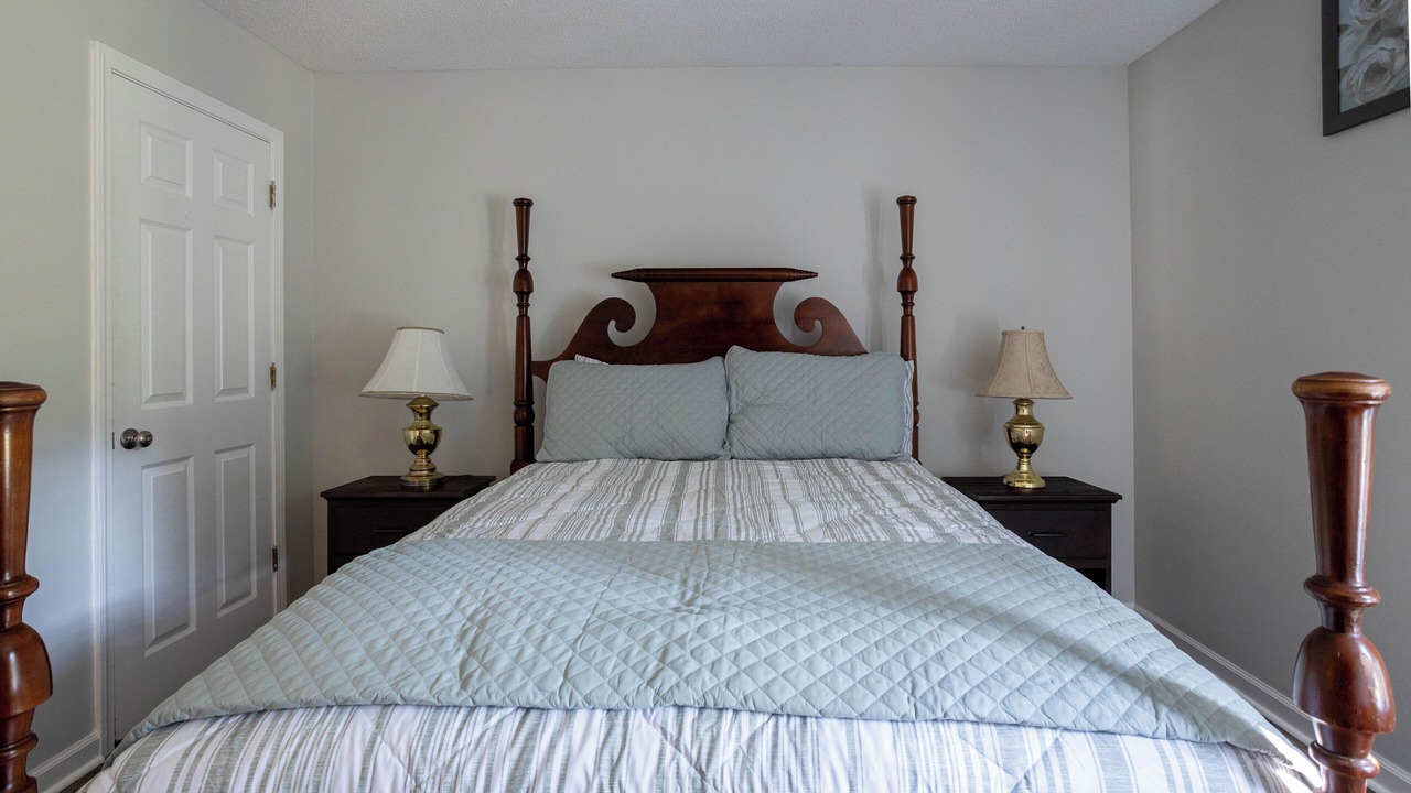 Photo of Bedroom in Oakland