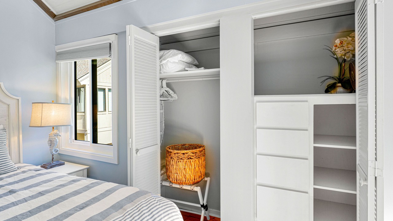 Photo of Bedroom in Night Heron