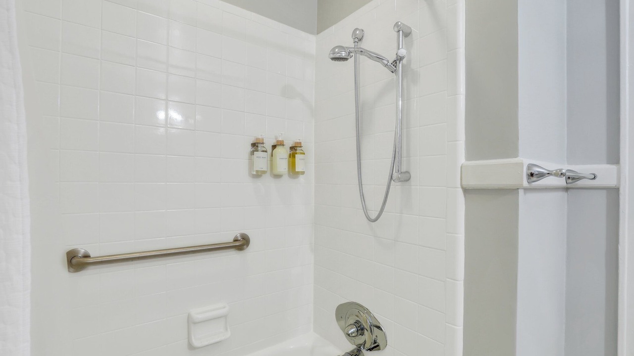 Photo of Bathroom in Beaufort