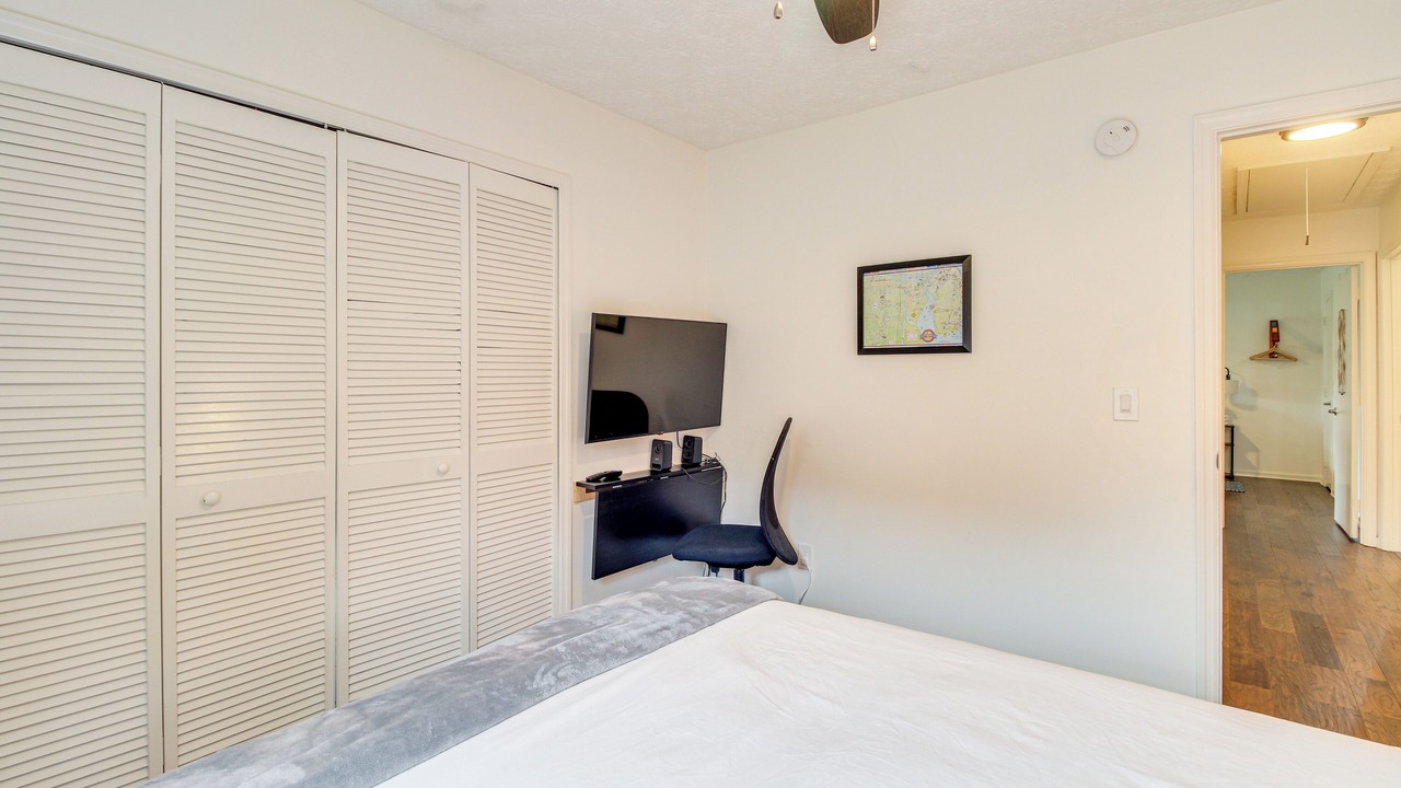 Photo of Bedroom in Whitemarsh Island