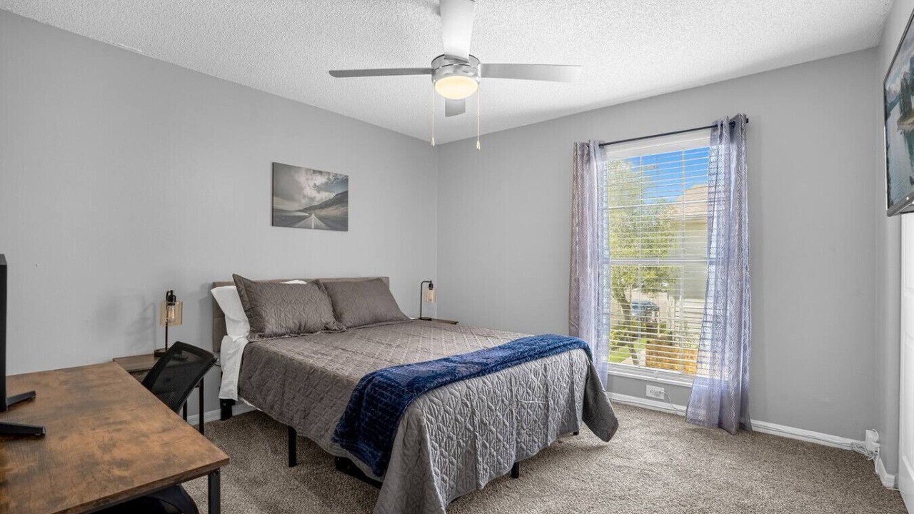 Photo of Bedroom in University