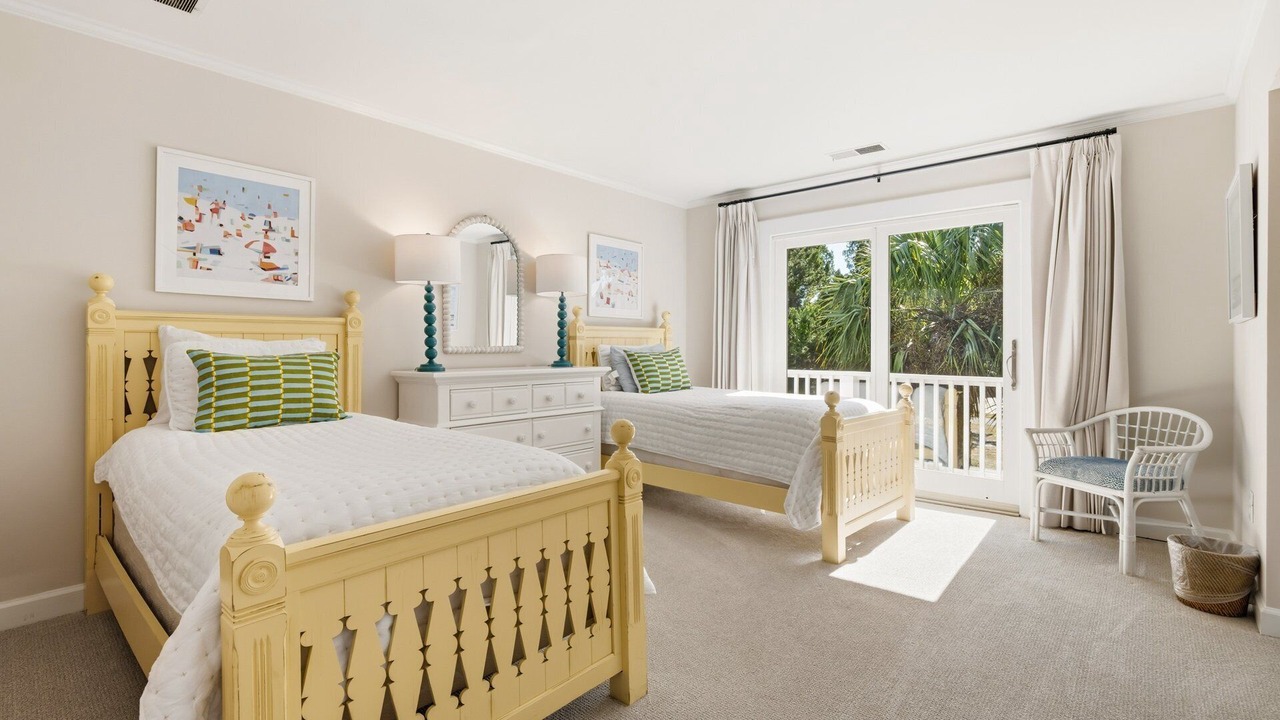 Photo of Bedroom in Debordieu Colony