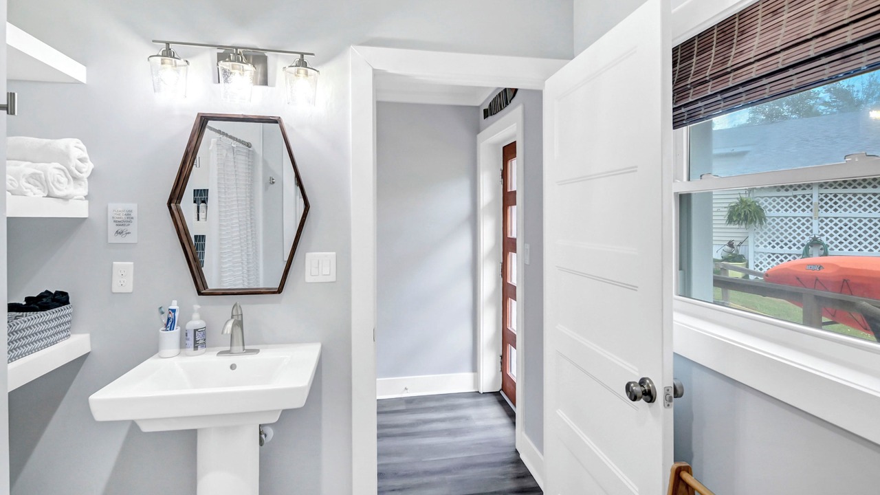Photo of Bathroom in Chapin
