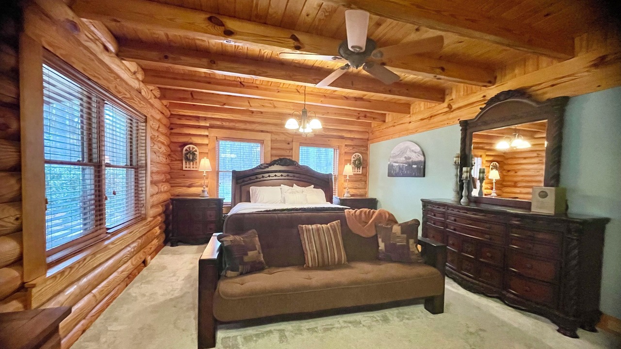 Photo of Bedroom in Grovetown