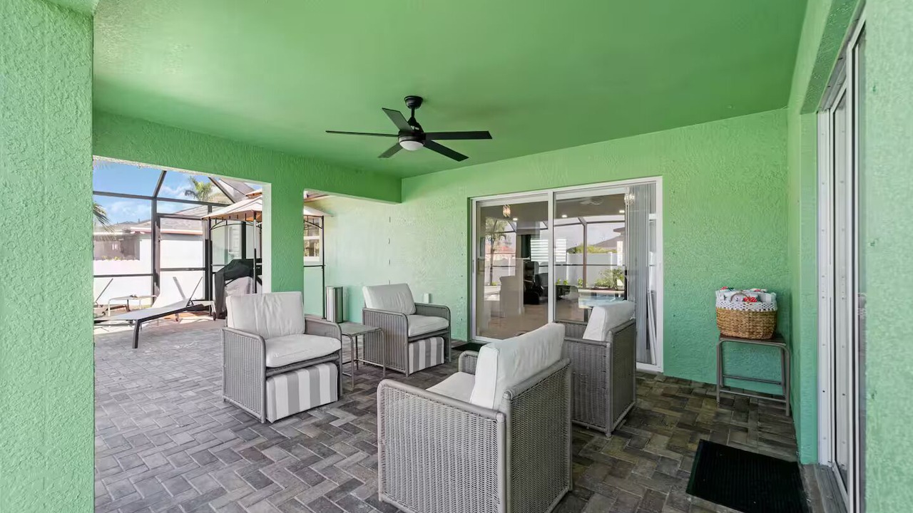Photo of Patio Balcony in Mariner