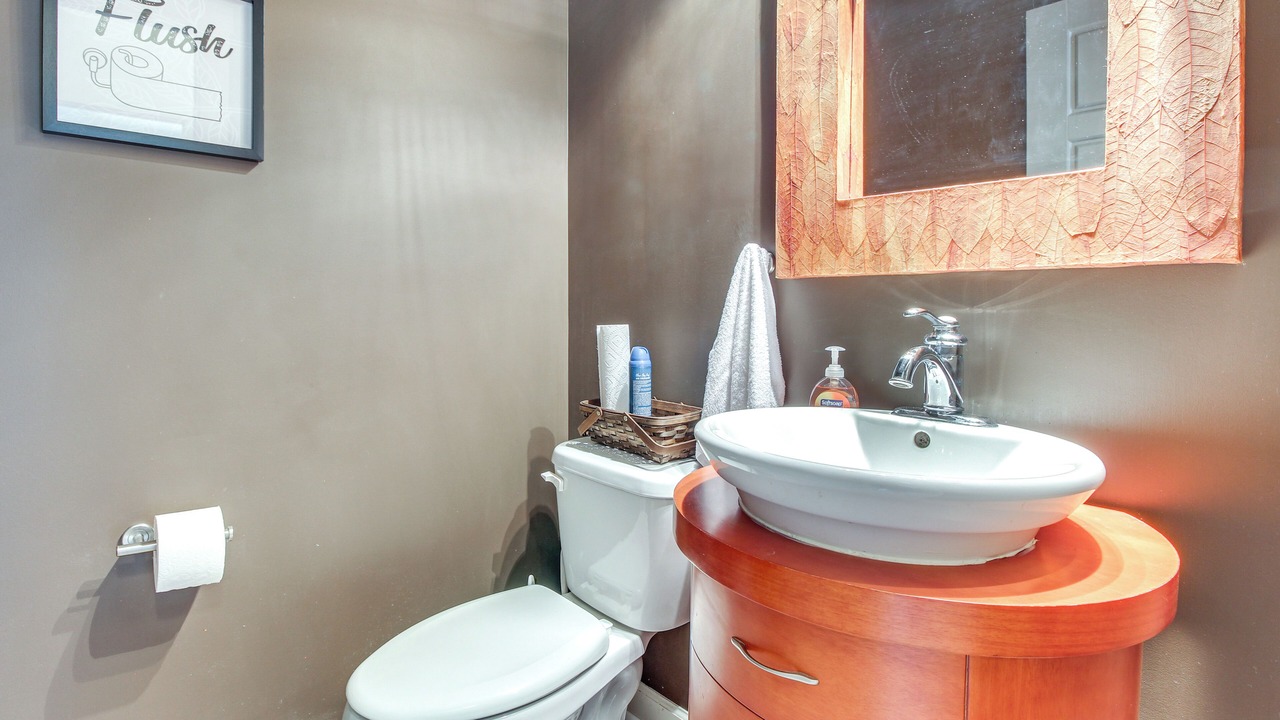 Photo of Bathroom in Eden
