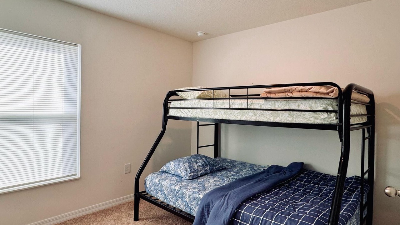 Photo of Bedroom in Vero Lake Estates