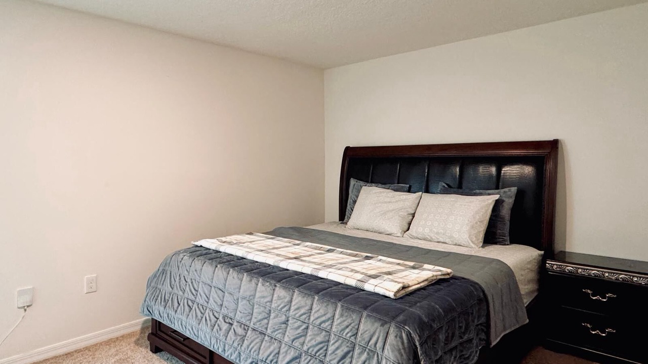Photo of Bedroom in Vero Lake Estates