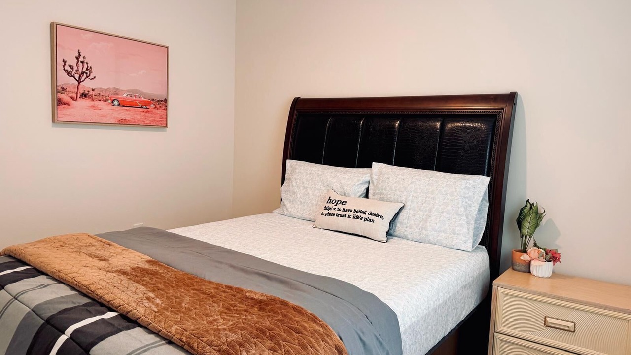 Photo of Bedroom in Vero Lake Estates