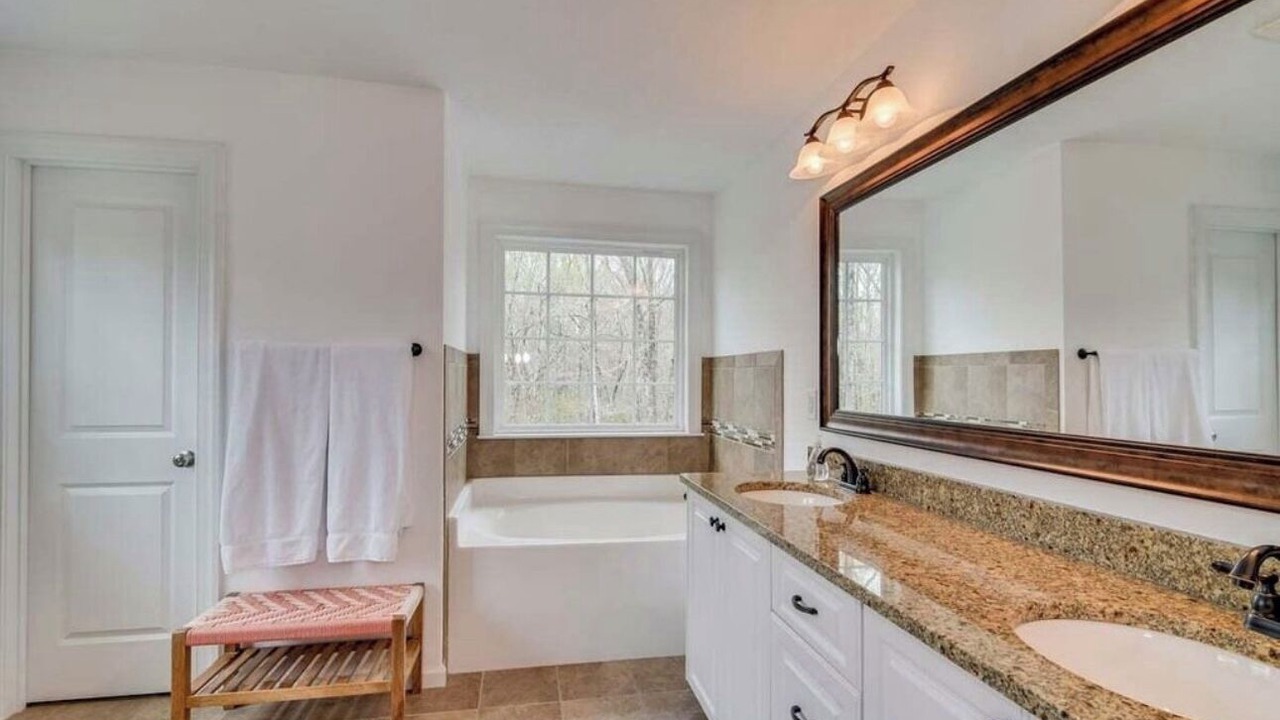 Photo of Bathroom in Appling
