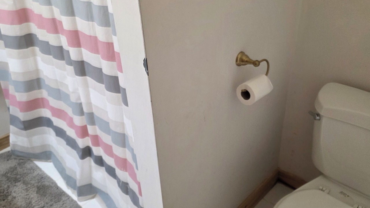 Photo of Bathroom in Modoc Shores