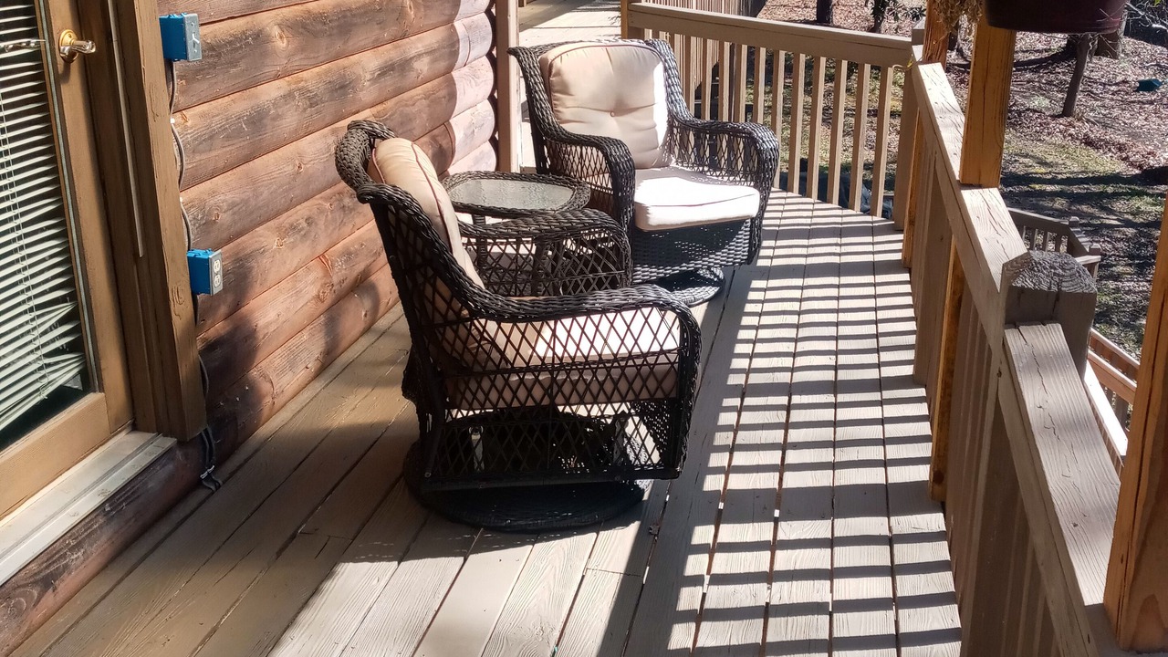 Photo of Patio Balcony in Modoc Shores