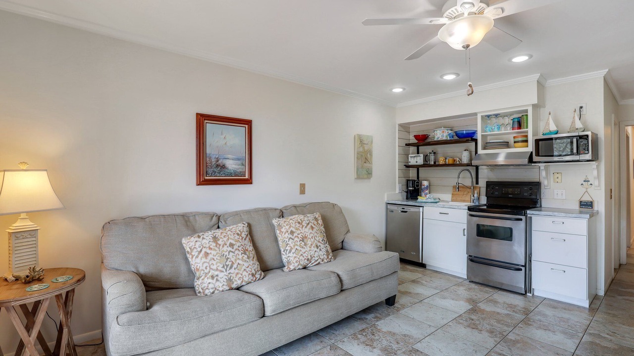 Photo of Livingroom in Folly Field