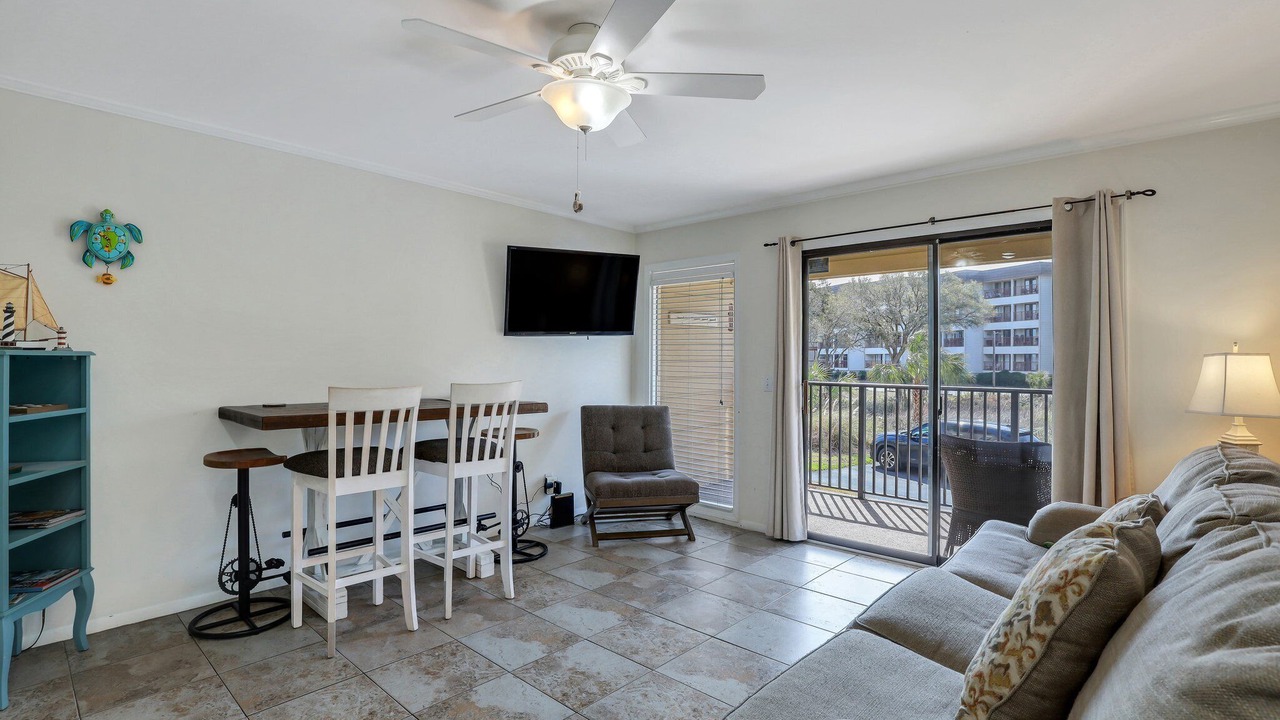 Photo of Livingroom in Folly Field