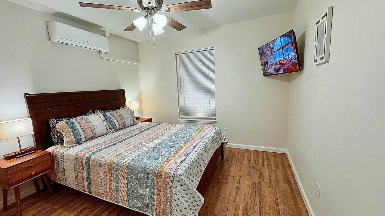 Photo of Bedroom in Shell Point